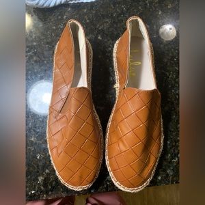 Lulu slip on woven shoes size womans 8.5 never worn!